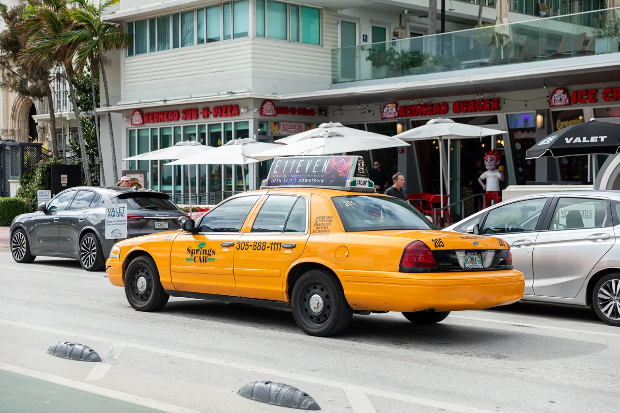 Static print carrying a 11Even campaign in Miami