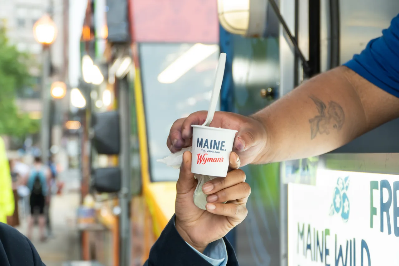 Food truck carrying a Maine campaign in Chicago
