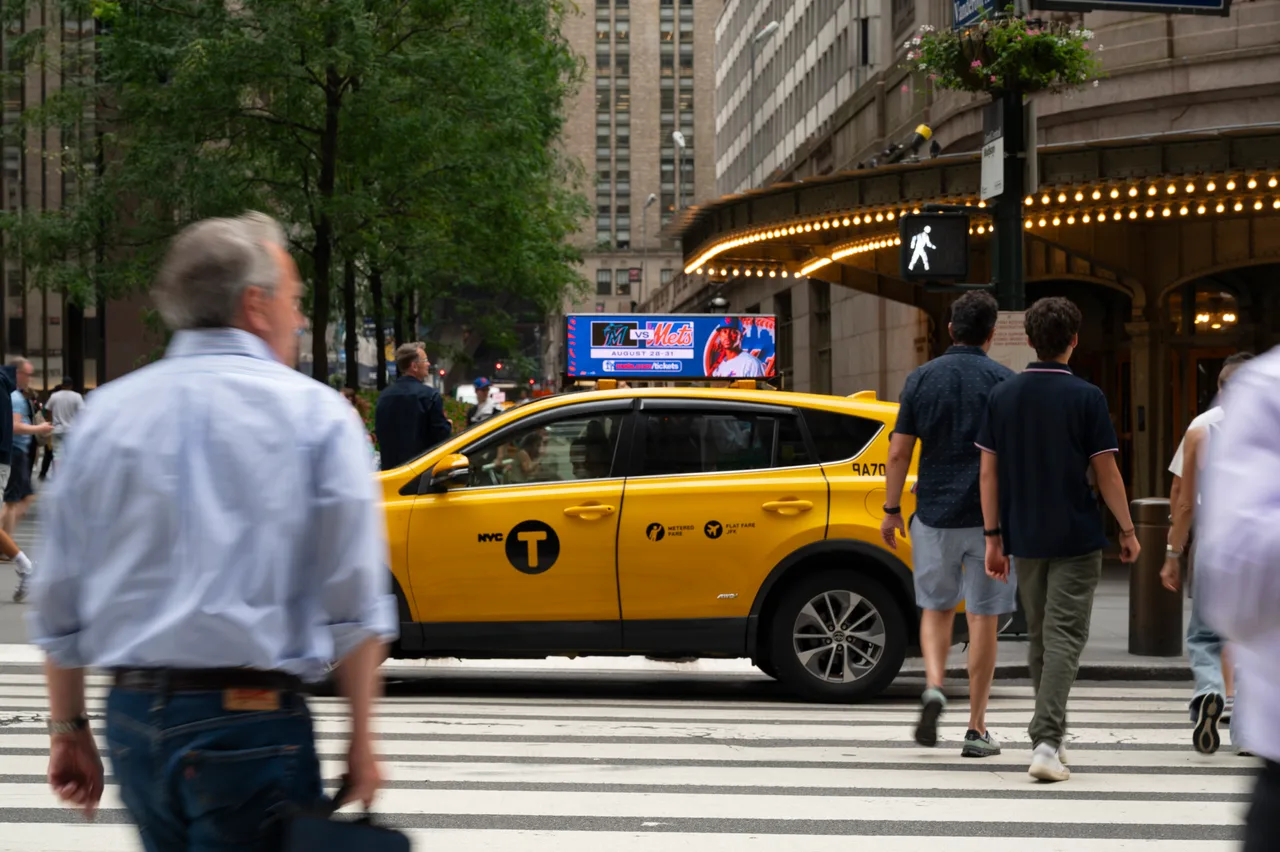 Digital screen carrying a Mets campaign in New York