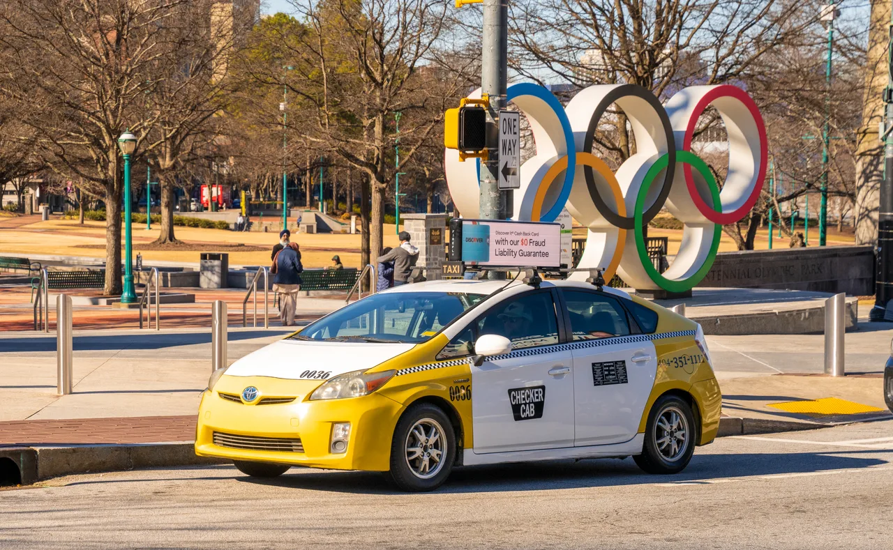 Discover campaign on a digital screen in Atlanta, 2024