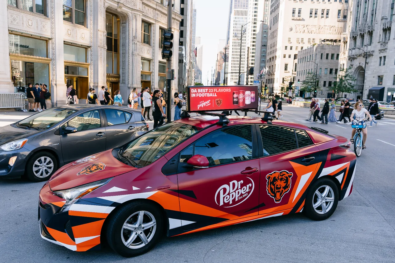 Digital screen carrying a DR.PEPPER campaign in Chicago
